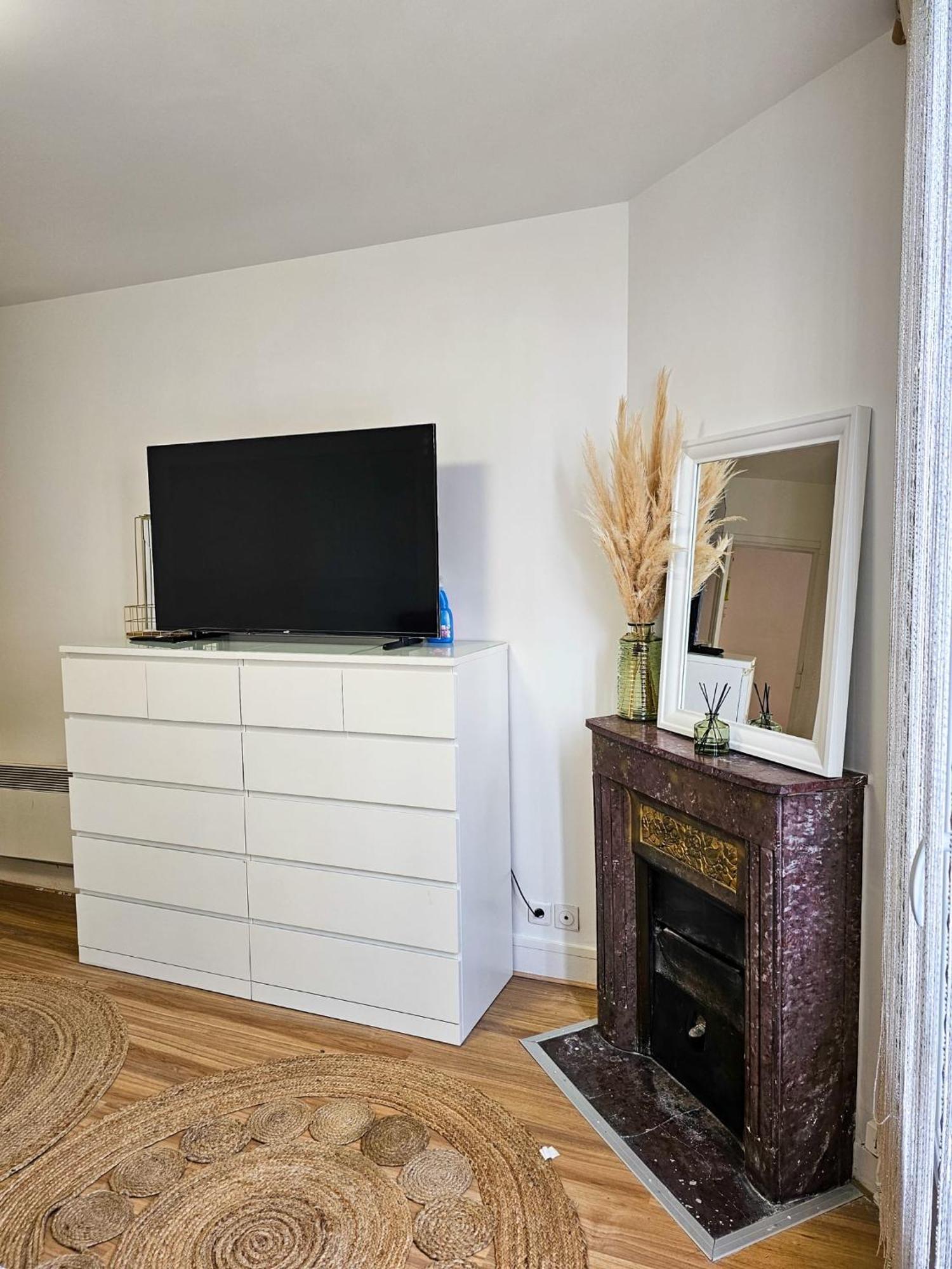 Alaya Lägenhet Bezons Exteriör bild